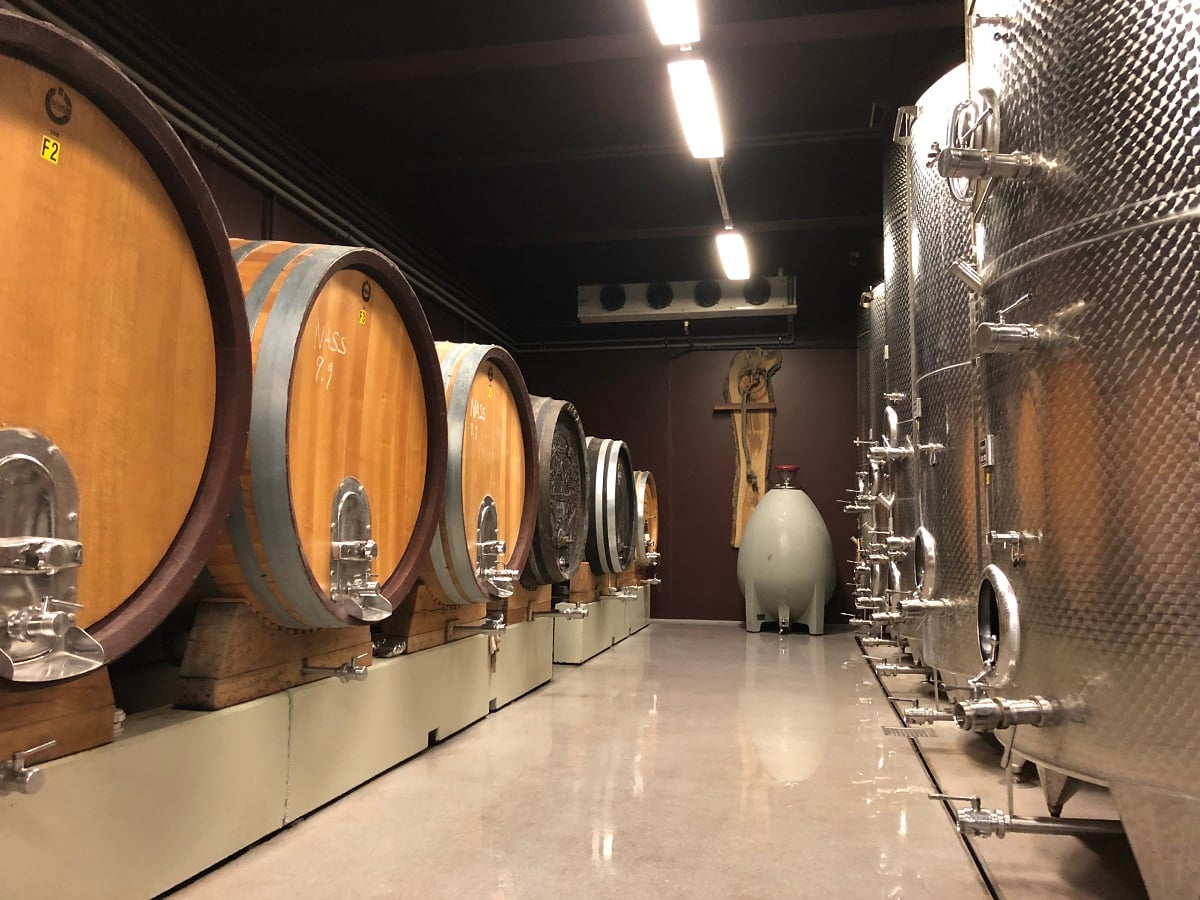Fasskeller im Weingut Markus Huber